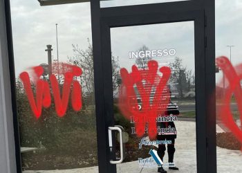 Altro attacco no vax all’informazione, oggi nel mirino La Provincia di Cremona. La Alg: Solidarietà ai colleghi