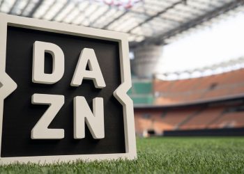 Dazn lancia il nuovo palinsesto ma dimezza i giornalisti