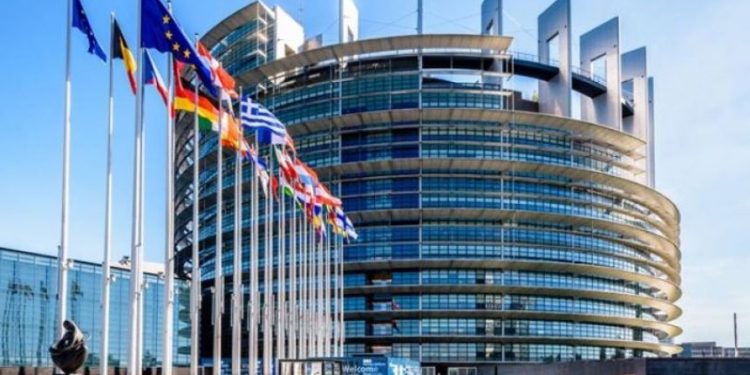 Ue, norme non prevedono limiti a pubblicazione atti processi. McGrath risponde a interrogazione su norma Costa