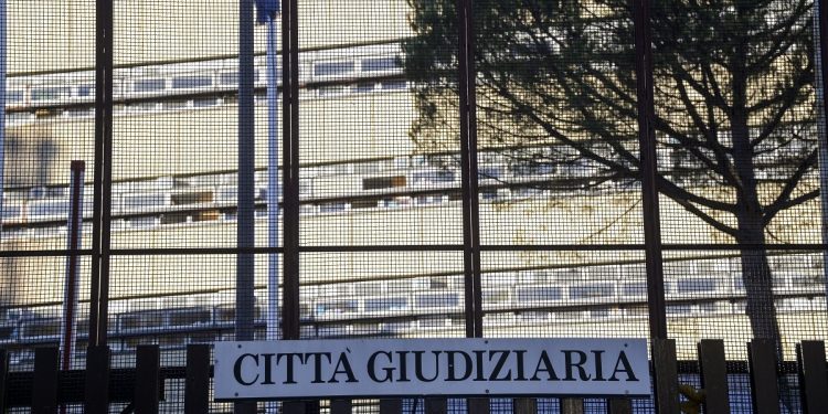 Paragon, la procura di Roma apre un fascicolo contro ignoti dopo la denuncia di Fnsi e Ordine