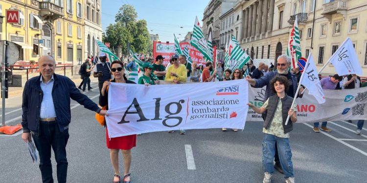 Primo Maggio sotto lo striscione Alg per i diritti dei giornalisti