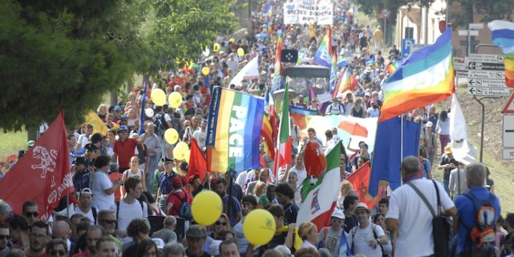 Disarmare le parole per disarmare le menti per disarmare la terra. Chi raccoglie l’ultimo appello di Papa Francesco? Un corso