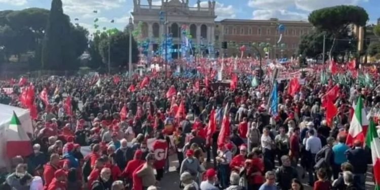In piazza per i salari. La Fnsi aderisce alla manifestazione della Cgil