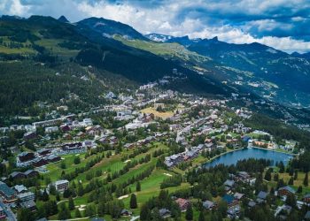 Inviati Rai aggrediti a Crans – Montana, la solidarietà del sindacato