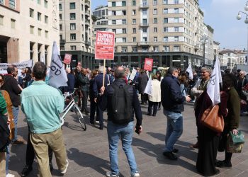 Contratto e diritti sotto attacco i temi del presidio di piazza San Babila