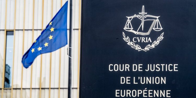 La Corte Ue dà torto a Meta: «Legittimo un equo compenso per gli editori dalle piattaforme»