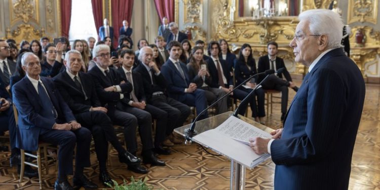 Informazione, Mattarella: «Gli editori non fanno un mero prodotto, ma un bene pubblico»