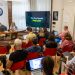 Il corso di formazione “Come si realizza un podcast” riempie la sala dell’Associazione Lombarda Giornalisti